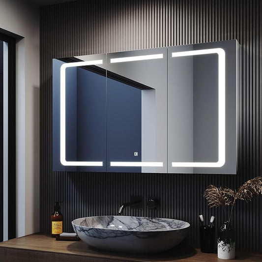 SONNI Spiegelkast met verlichting 105 x 65 cm driedeurs badkamerspiegelkast met stopcontact en aanraakschakelaar
